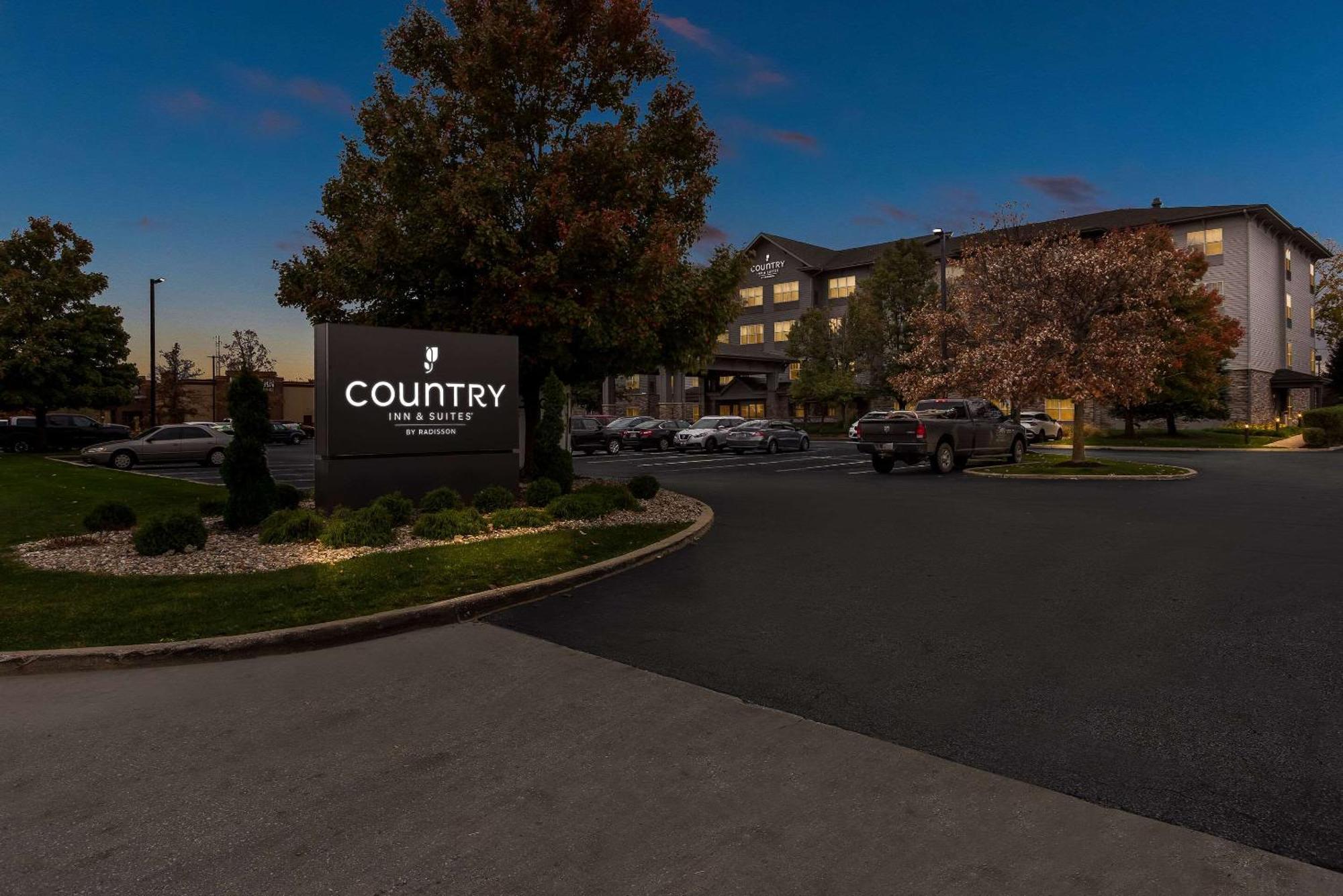 Country Inn & Suites By Radisson, Portage, In Kültér fotó